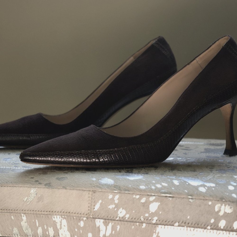 Manolo Blahnik Brown Suede Pumps - Lizard Trim